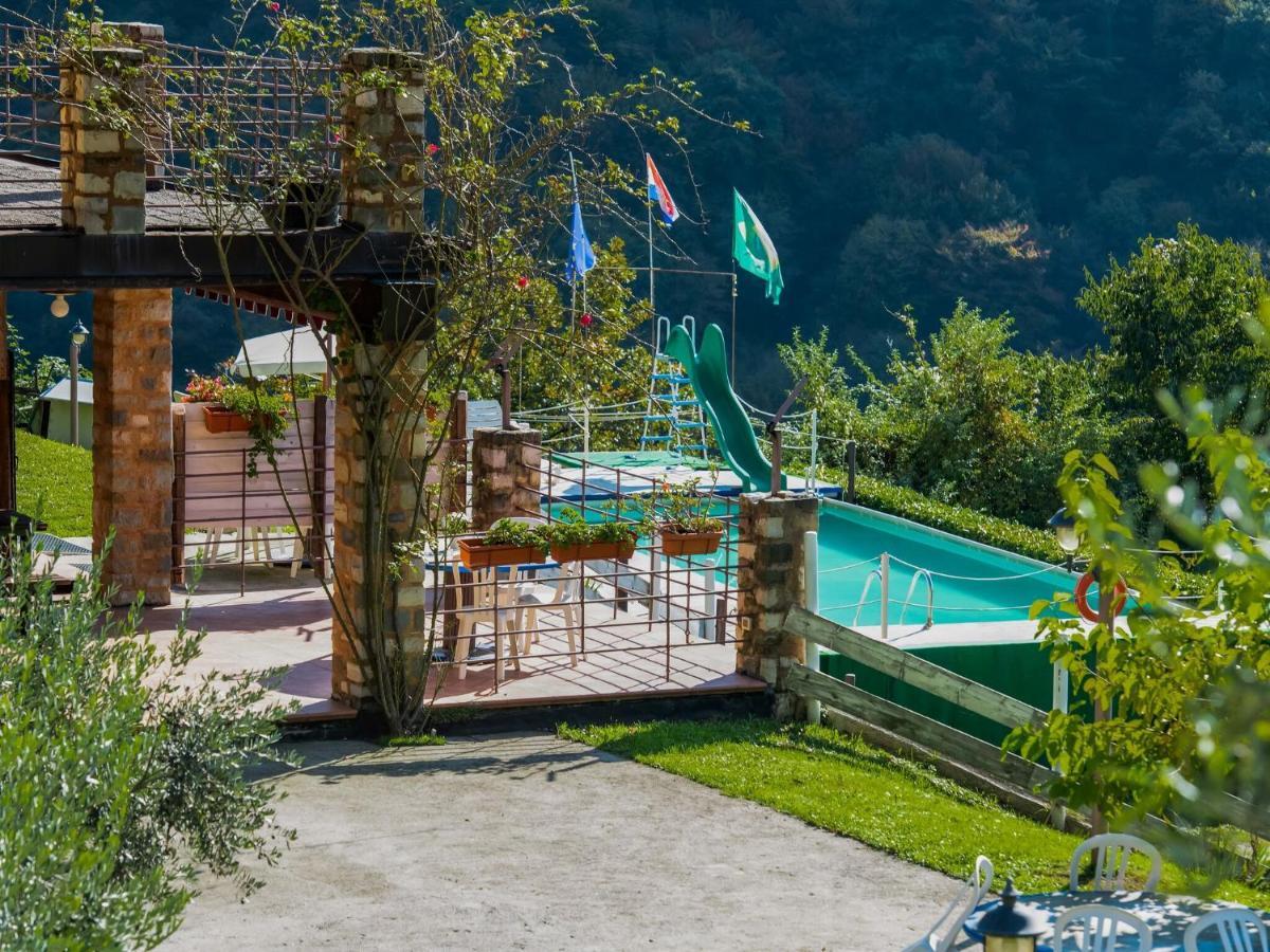 Villa Beautiful Chalet With Swimming Pool In Lombardy Marone Exterior foto